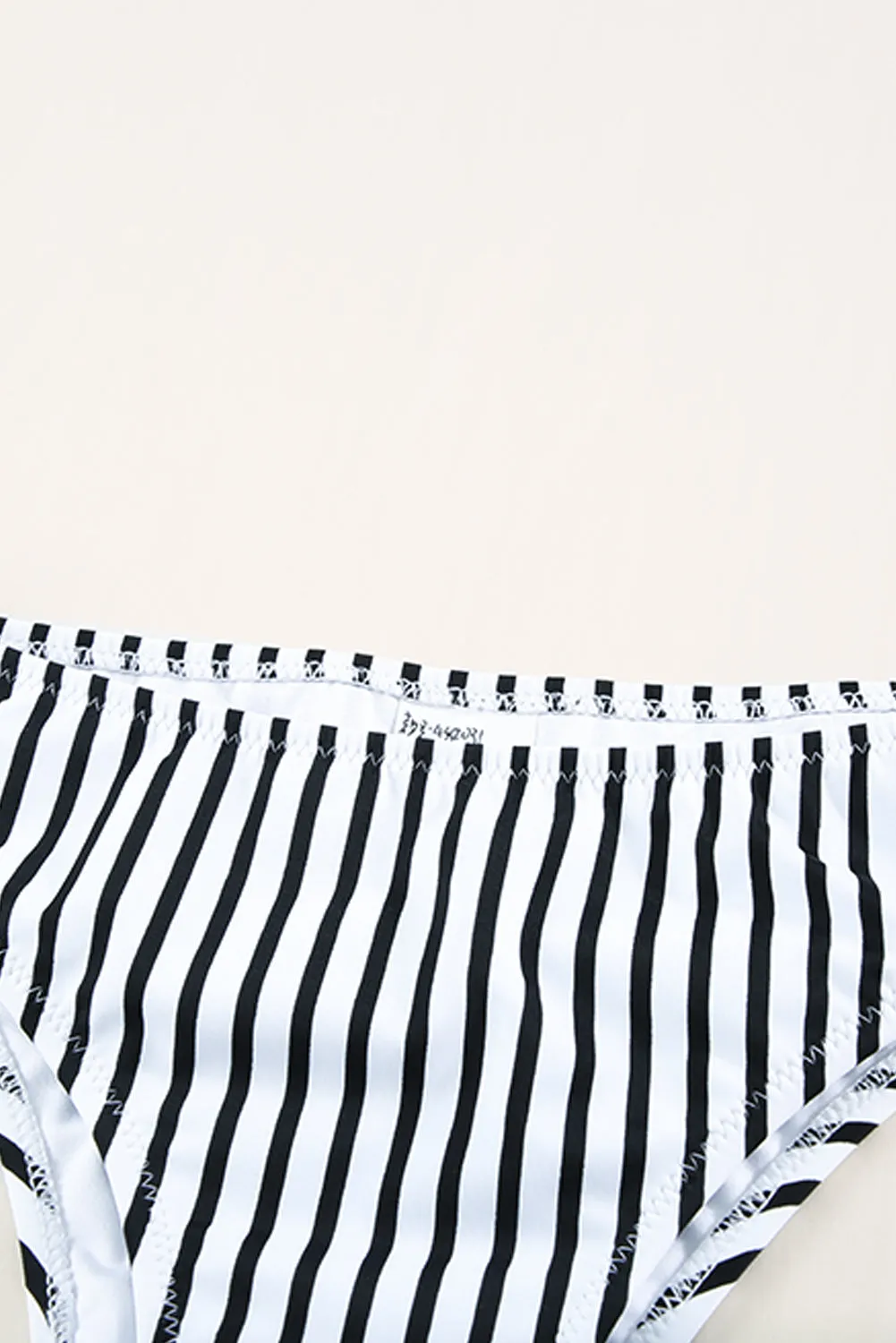 Leaf Stripe Print Round Neck Long Sleeve Surfing Swimsuit