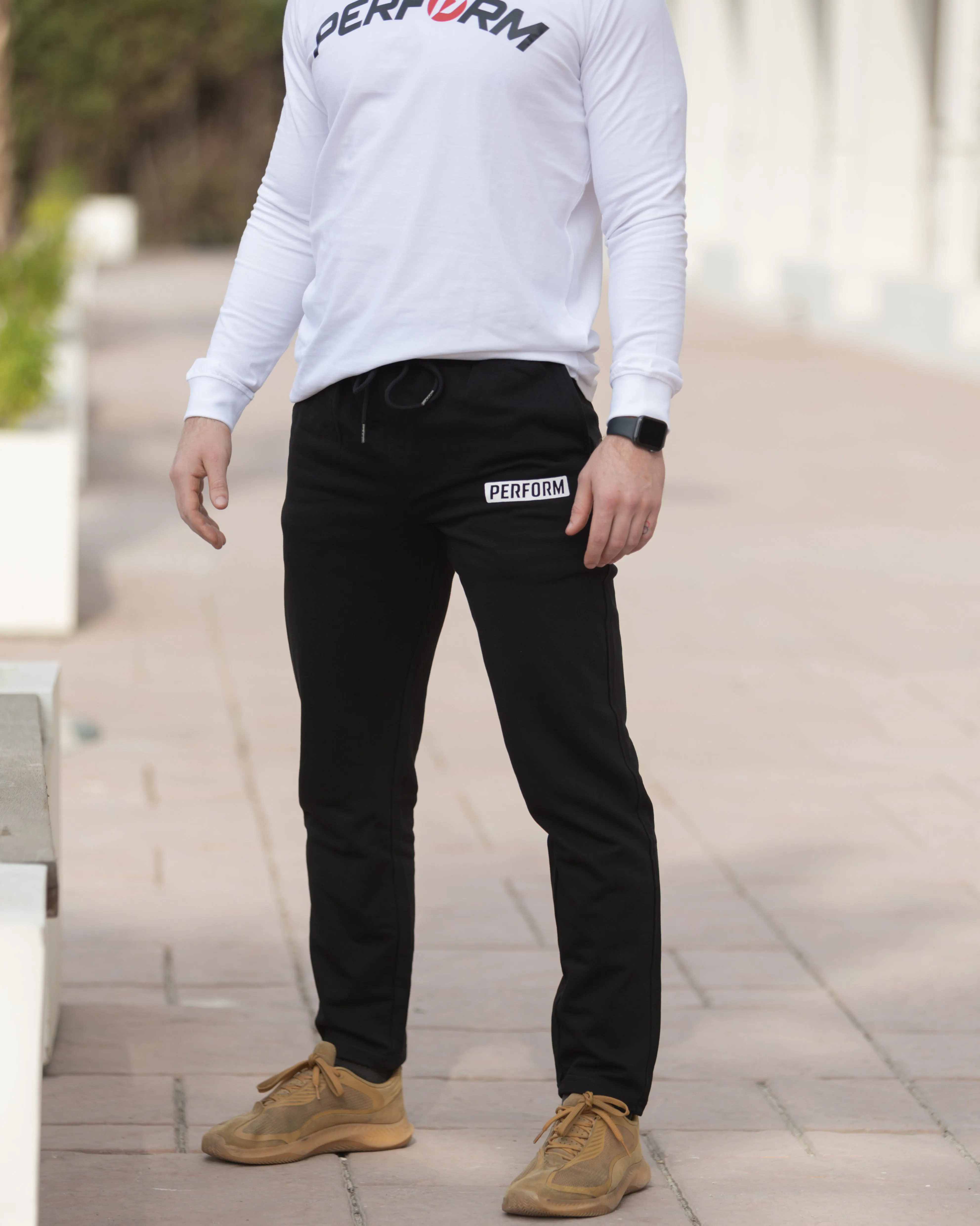 SIGNATURE JOGGERS