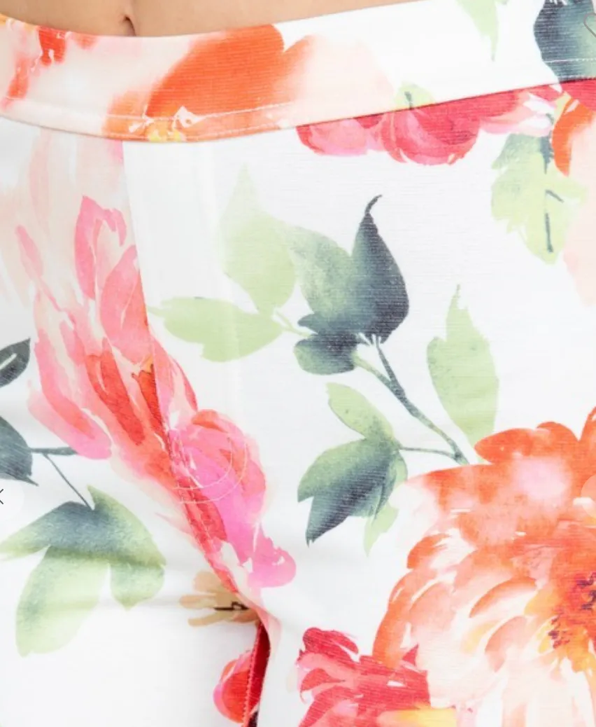 Slim Fit Floral Capri