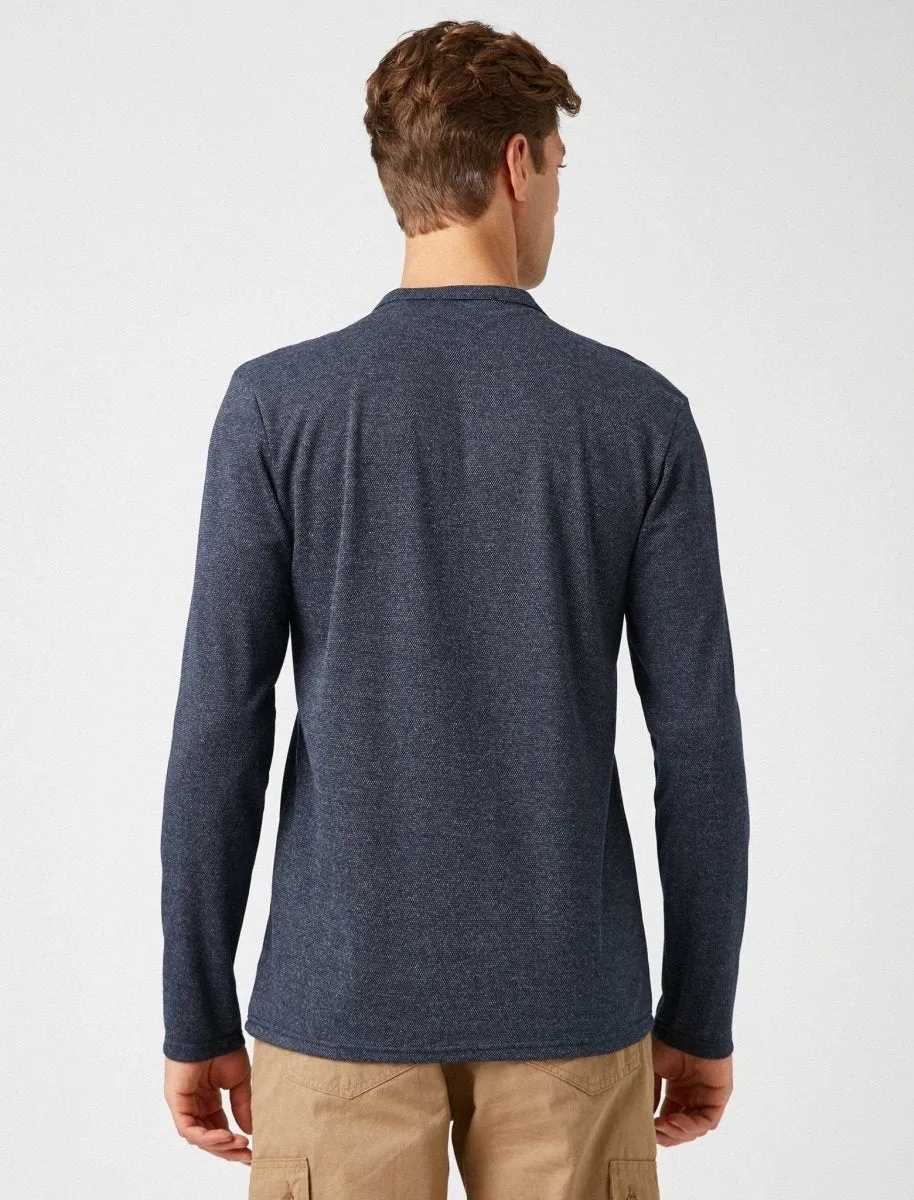 Textured Henley Tshirt in Navy