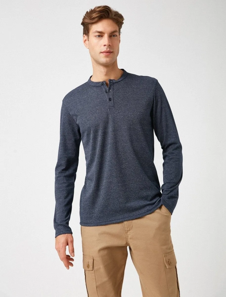 Textured Henley Tshirt in Navy